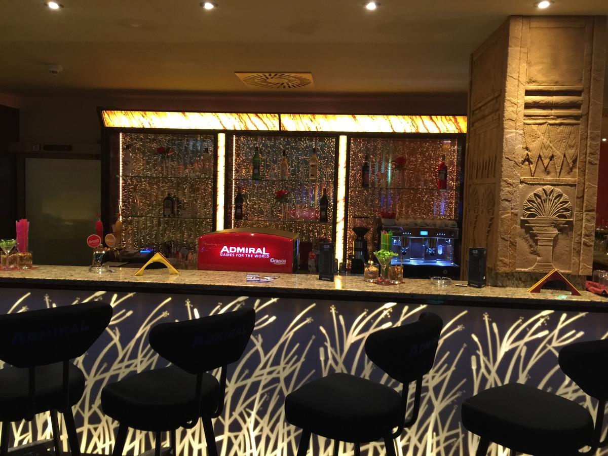 Casino & Hotel Admiral Strazny Extérieur photo